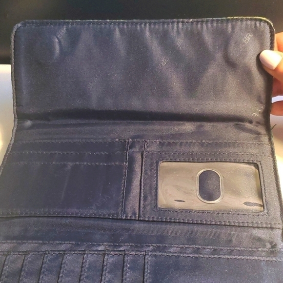 Vera Bradley Navy trifold Walet - Picture 7 of 13